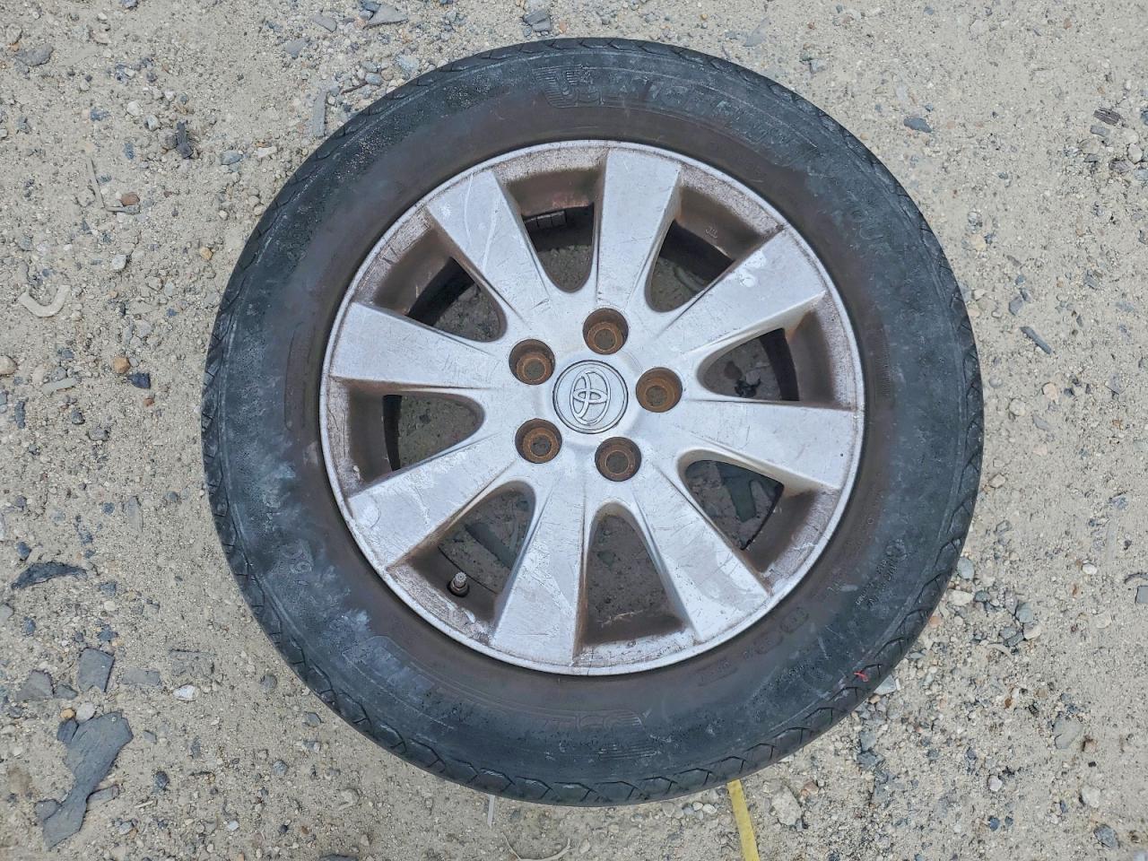 Toyota Camry Xle V6