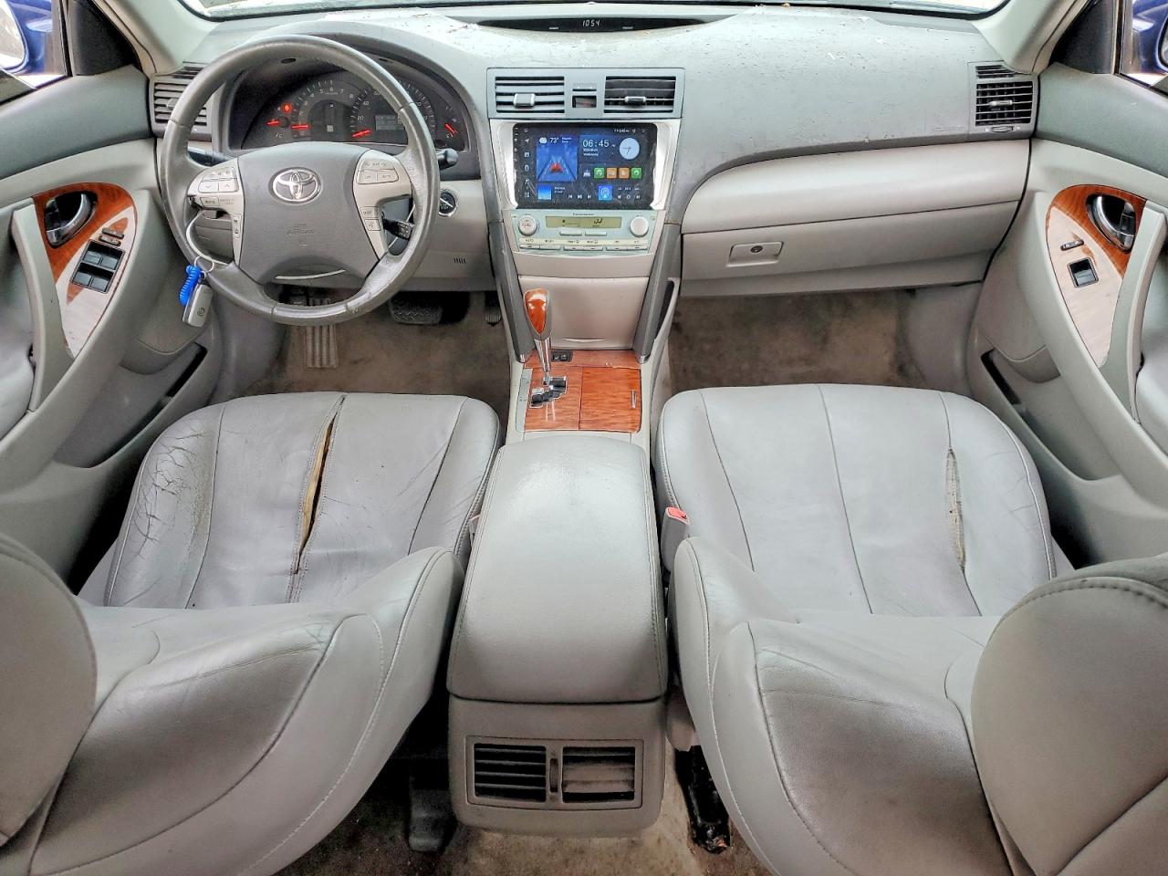 Toyota Camry Xle V6