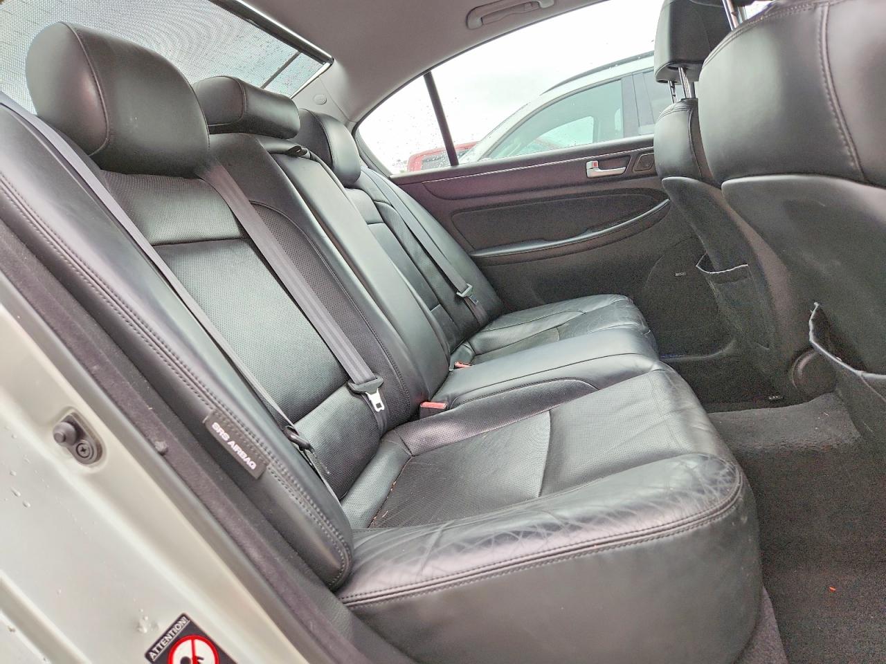 Hyundai Genesis 5.0l