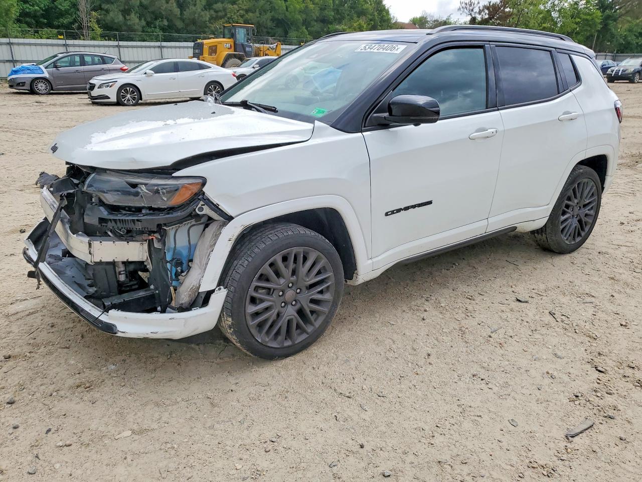 Salvage Jeep Compass Image