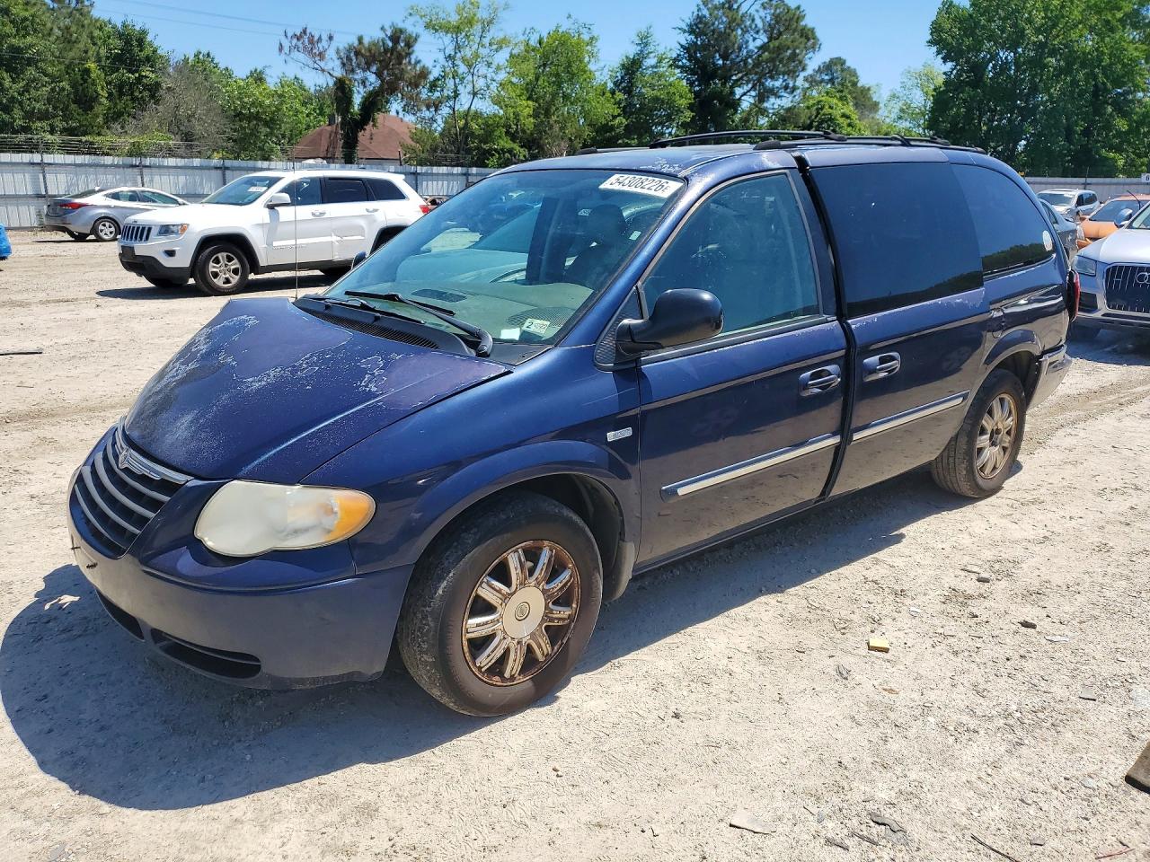 Salvage Chrysler Minivan Image