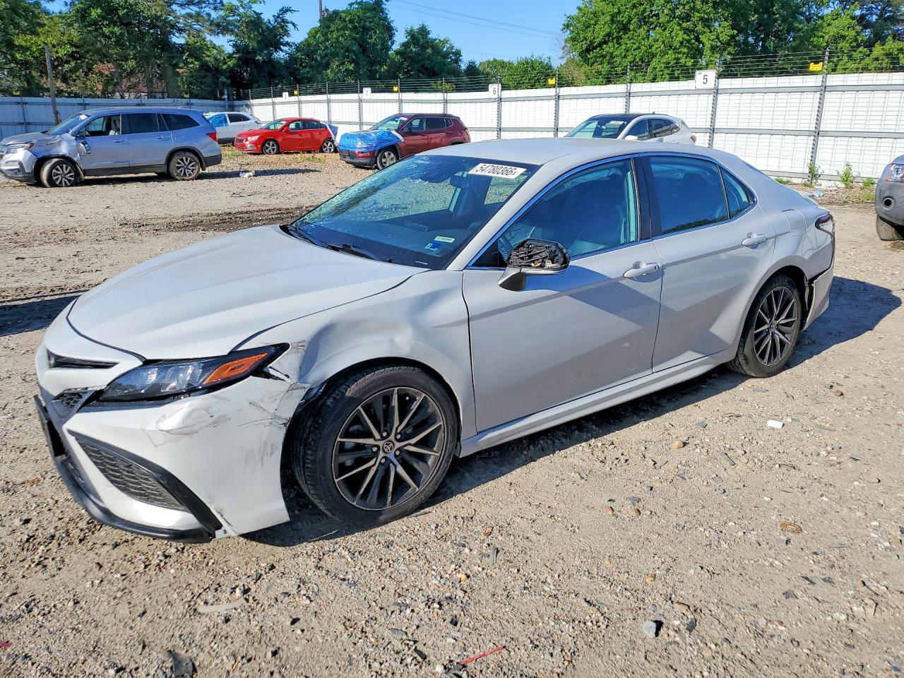 Salvage Toyota Camry Image