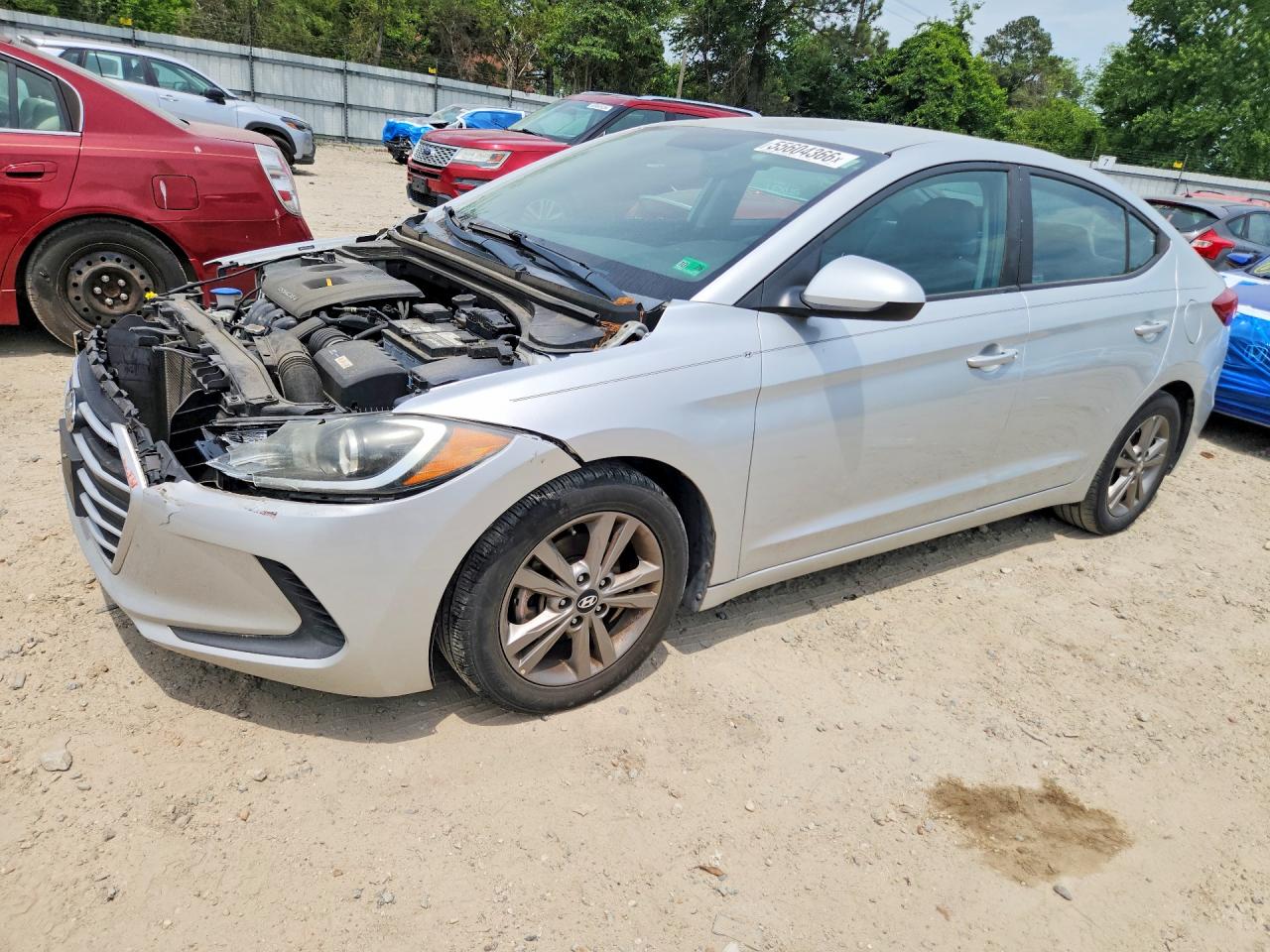 Salvage Hyundai ELANTRA Image