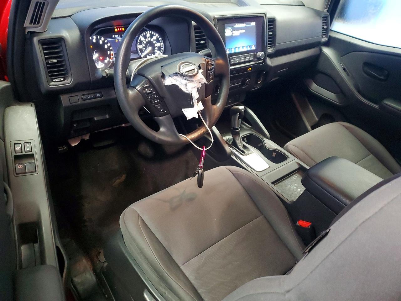 Nissan Frontier S