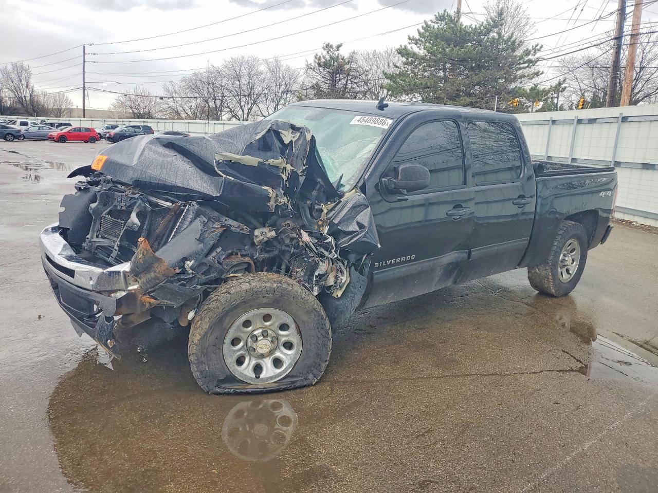 Salvage Chevrolet Silverado Image