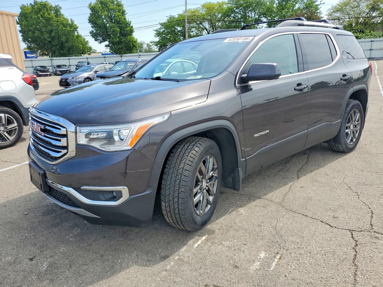 Salvage GMC Acadia Image