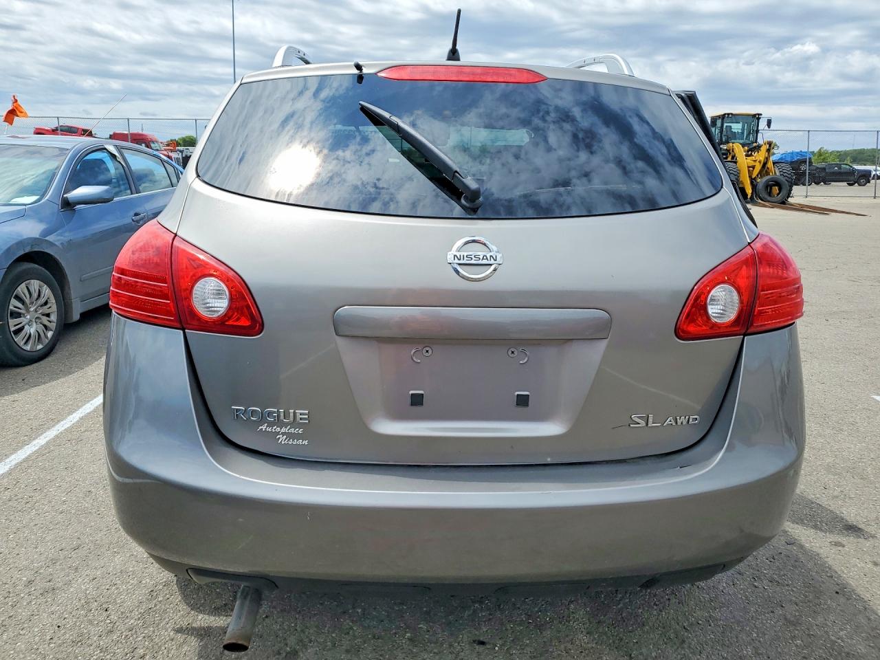 Nissan Rogue S