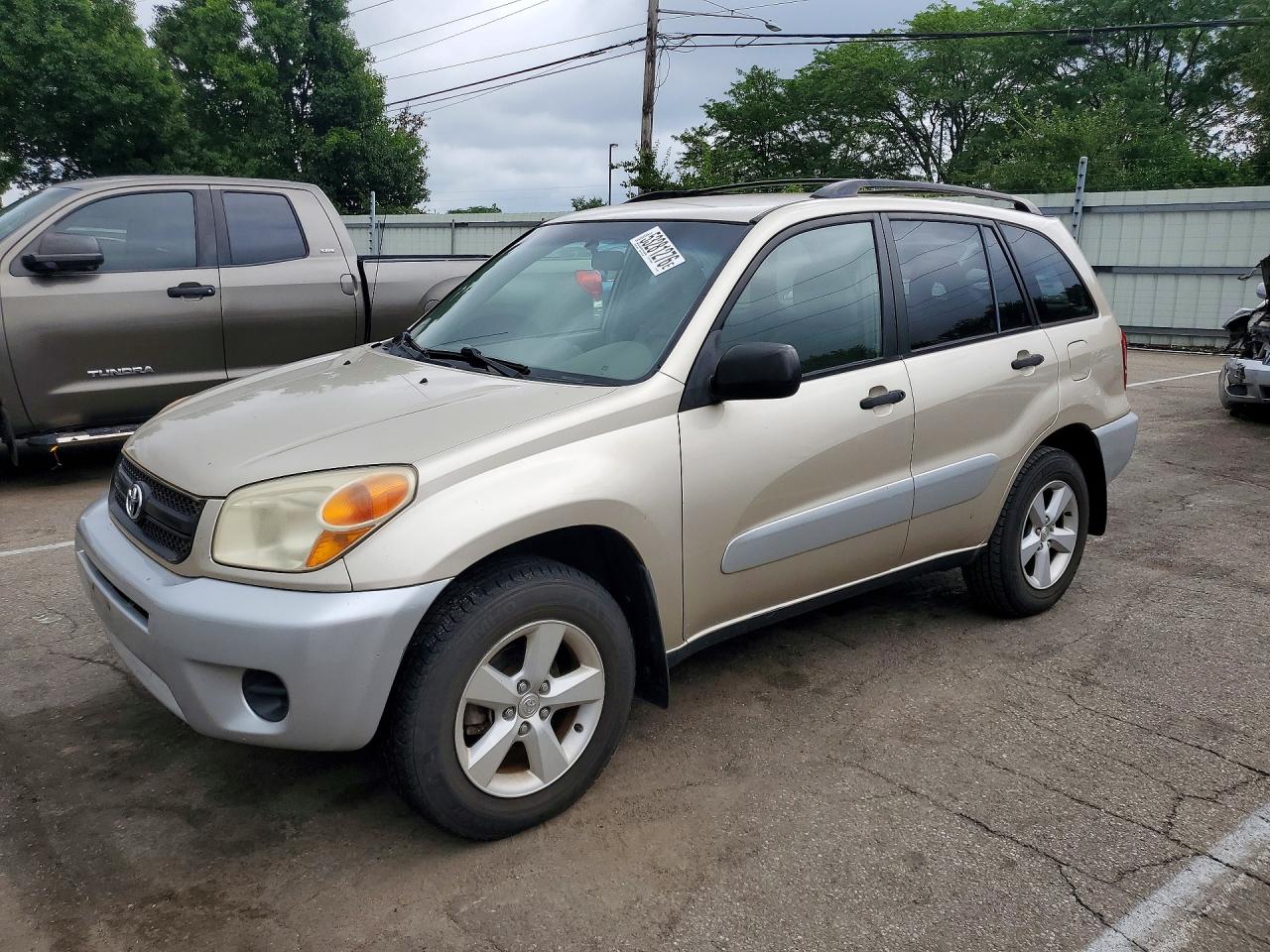 Salvage Toyota RAV4 Image