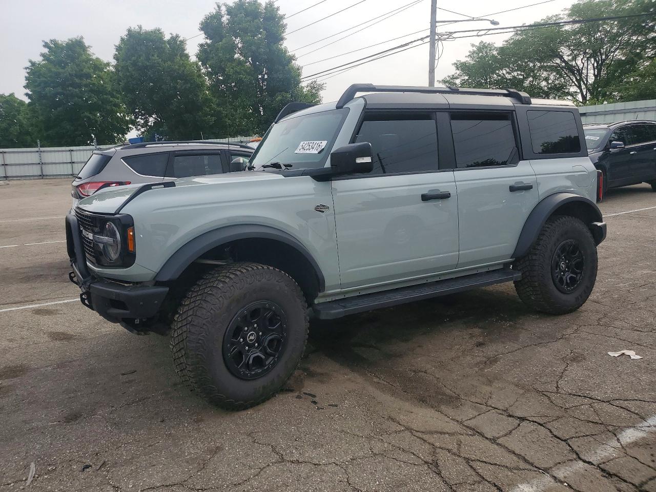 Salvage Ford Bronco Image