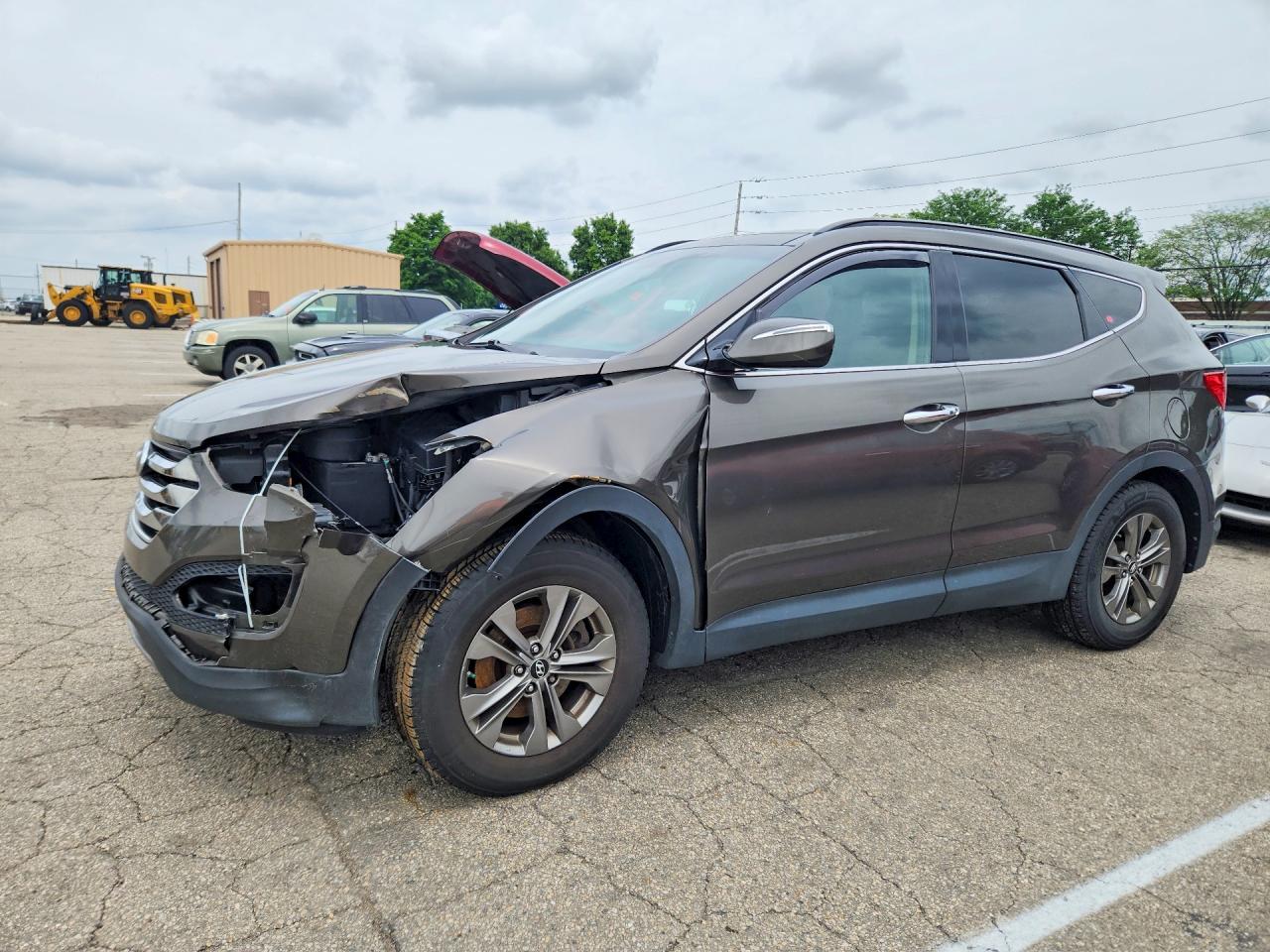 Salvage Hyundai SANTA FE Image
