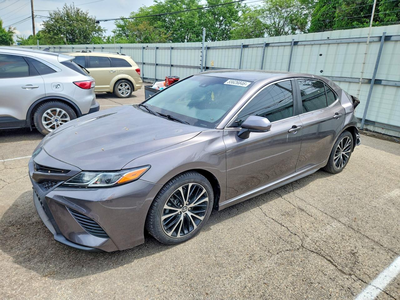Salvage Toyota Camry Image