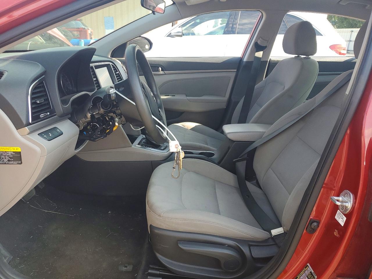 Hyundai ELANTRA Sel