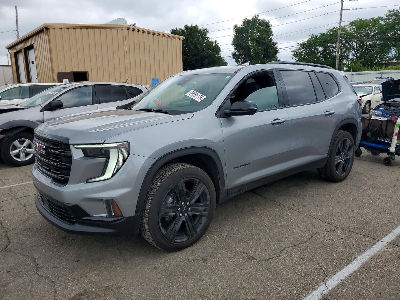 Salvage GMC Acadia Image