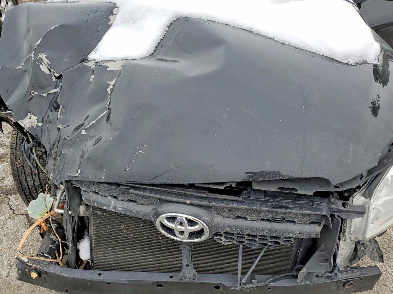 Toyota RAV4 Base