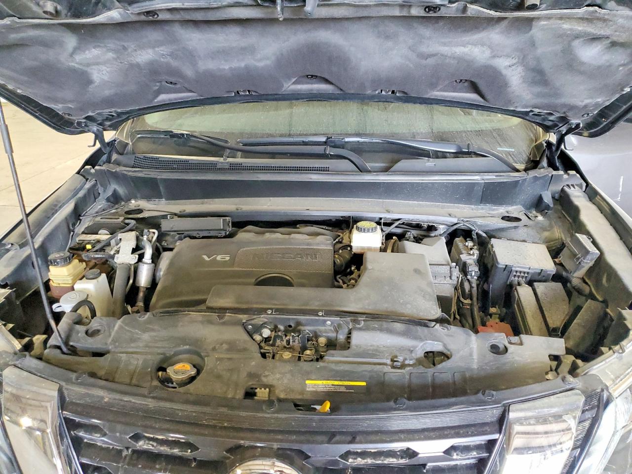 Nissan Pathfinder Sv