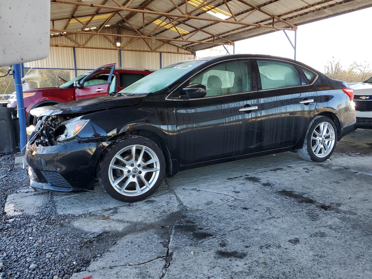 Salvage Nissan Sentra Image