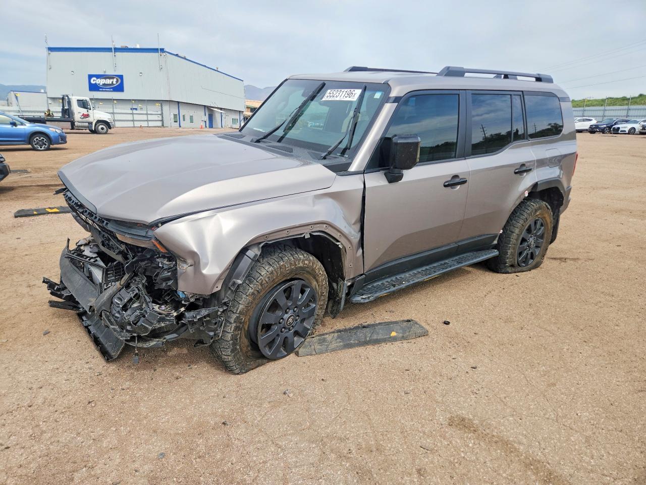 Salvage Toyota Land Cruis Image