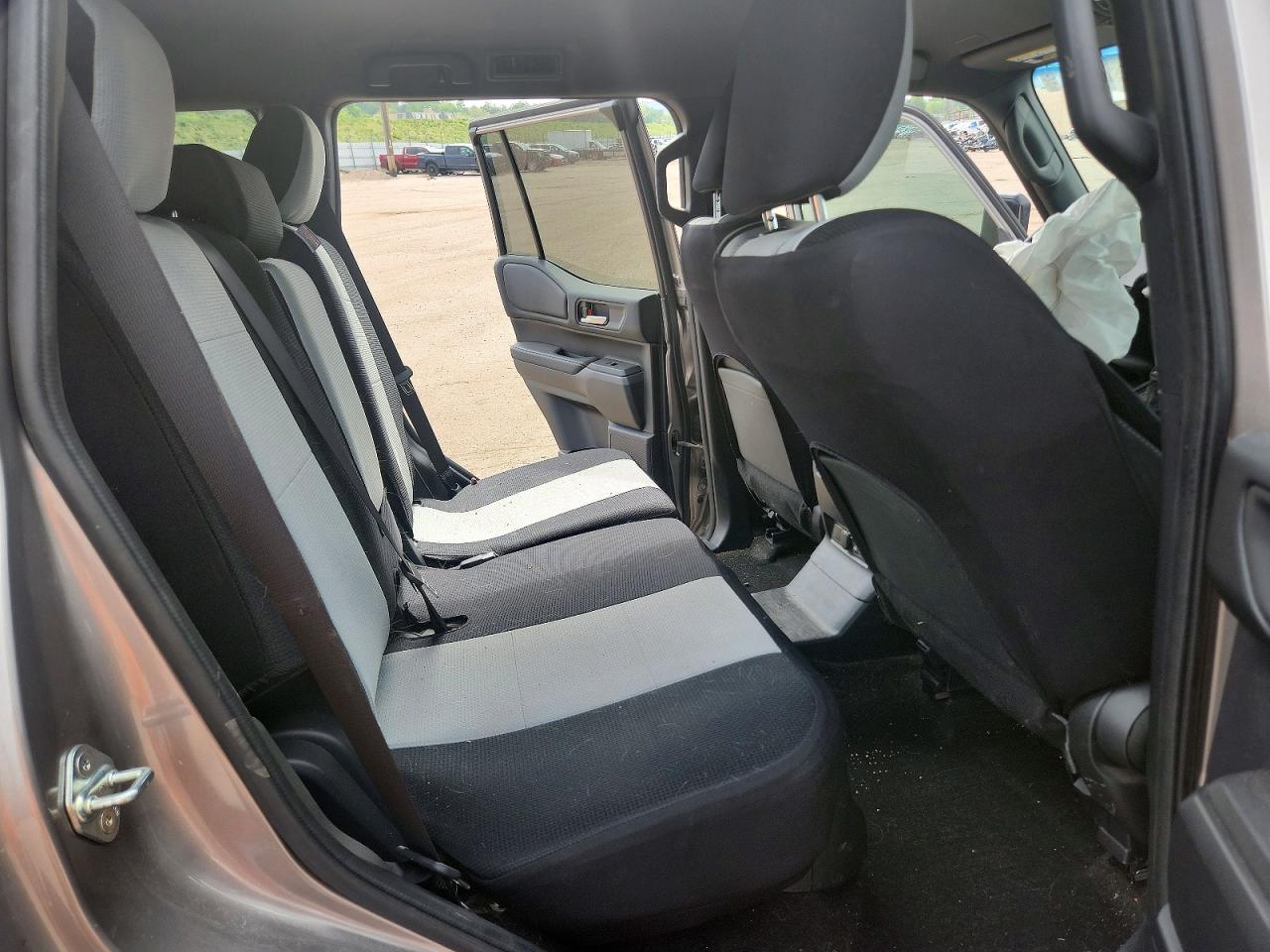 Toyota Land Cruis Base