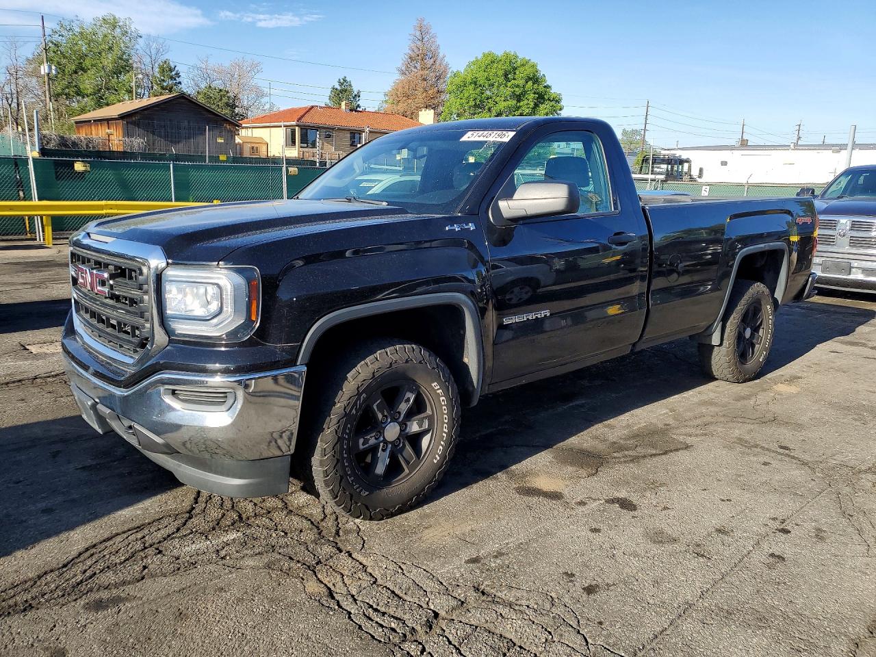 Salvage GMC Sierra Image
