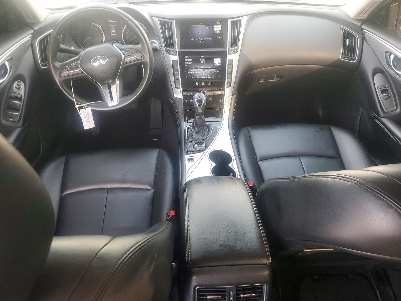 INFINITI Q50 Luxe