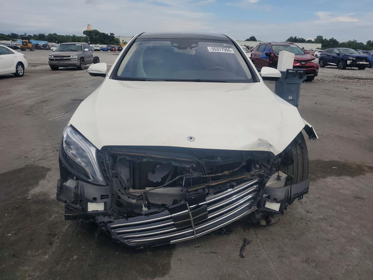 Mercedes-Benz S-Class 550