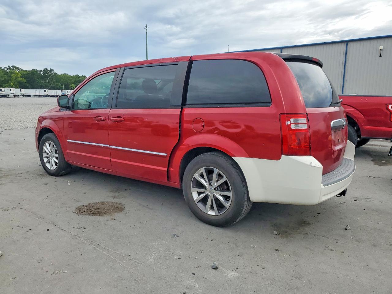 Dodge Caravan Sxt