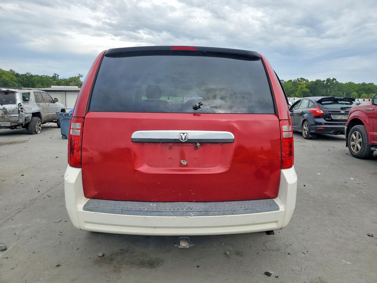 Dodge Caravan Sxt