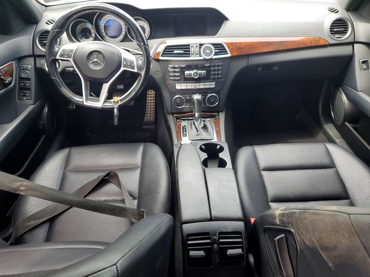 Mercedes-Benz C-Class 300 4matic