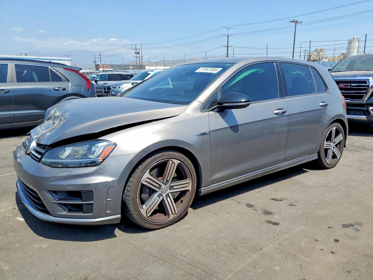 Salvage Volkswagen Golf Image
