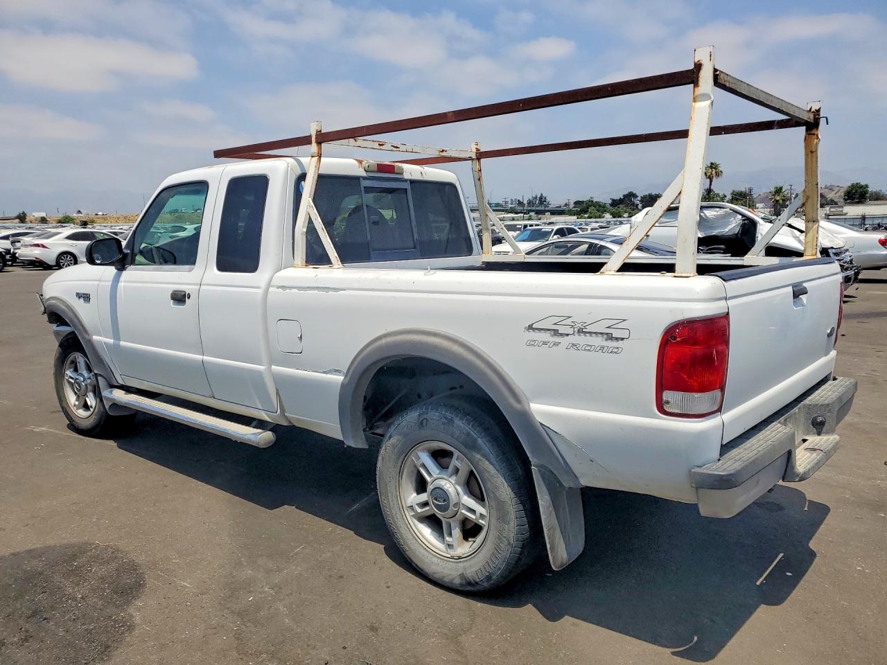Ford Ranger Super Cab
