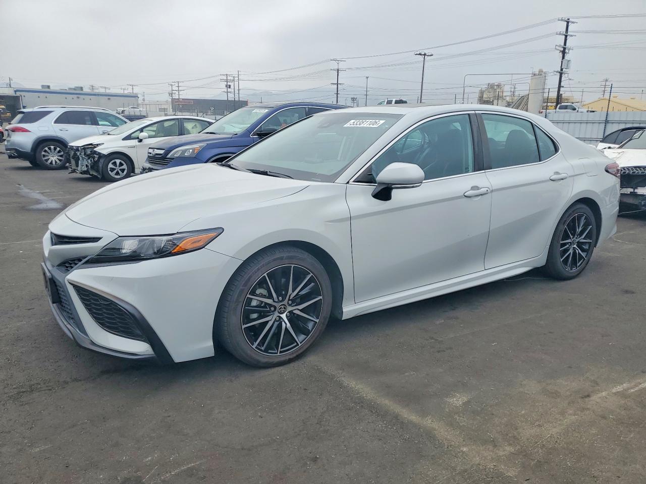 Salvage Toyota Camry Image