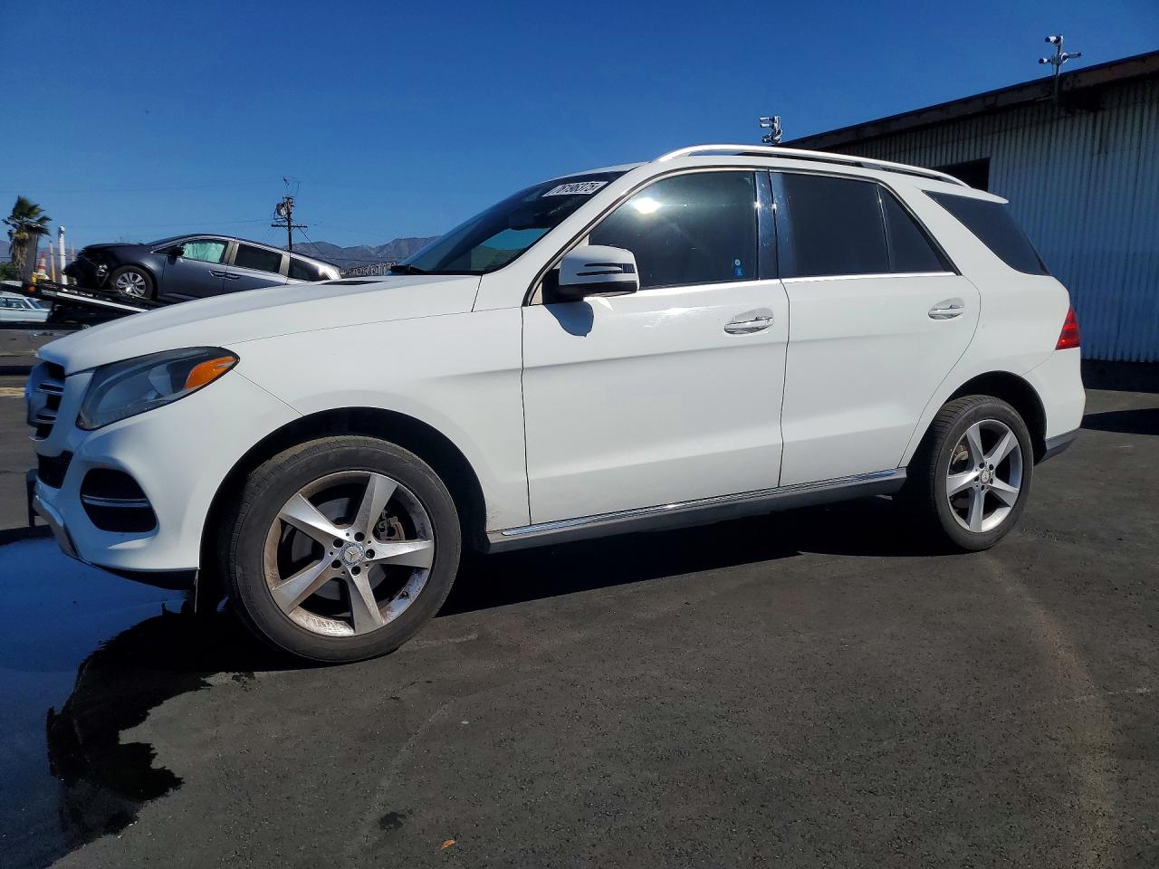 Salvage Mercedes-Benz GLE Image