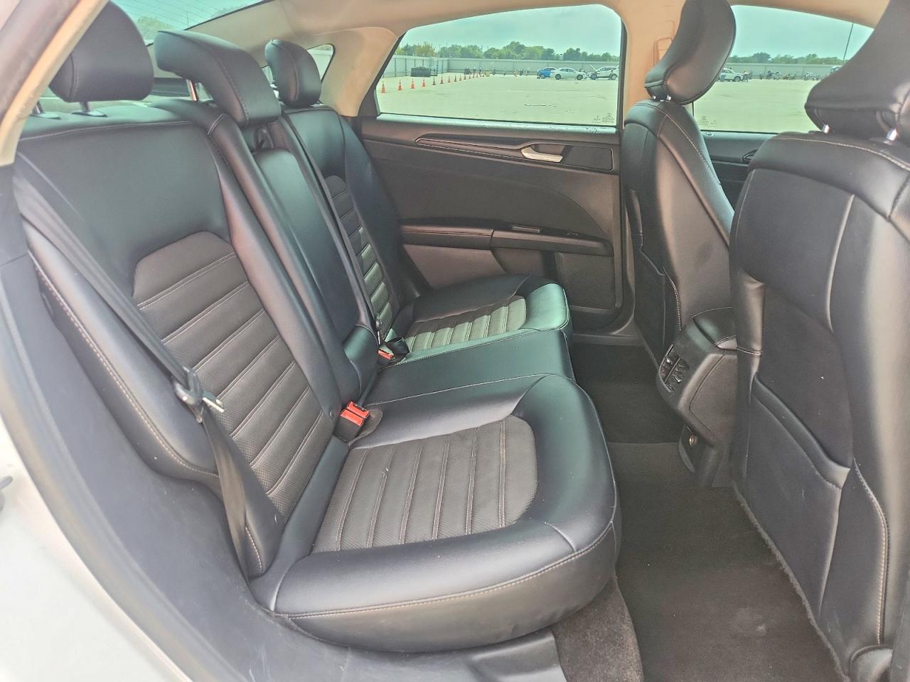 Ford Fusion Se Hybrid
