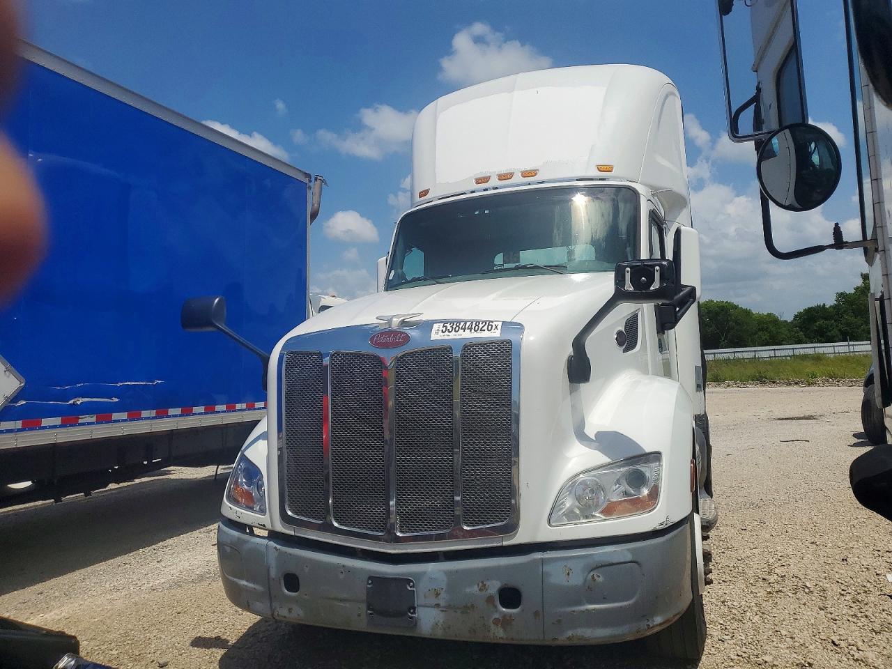 Peterbilt 579