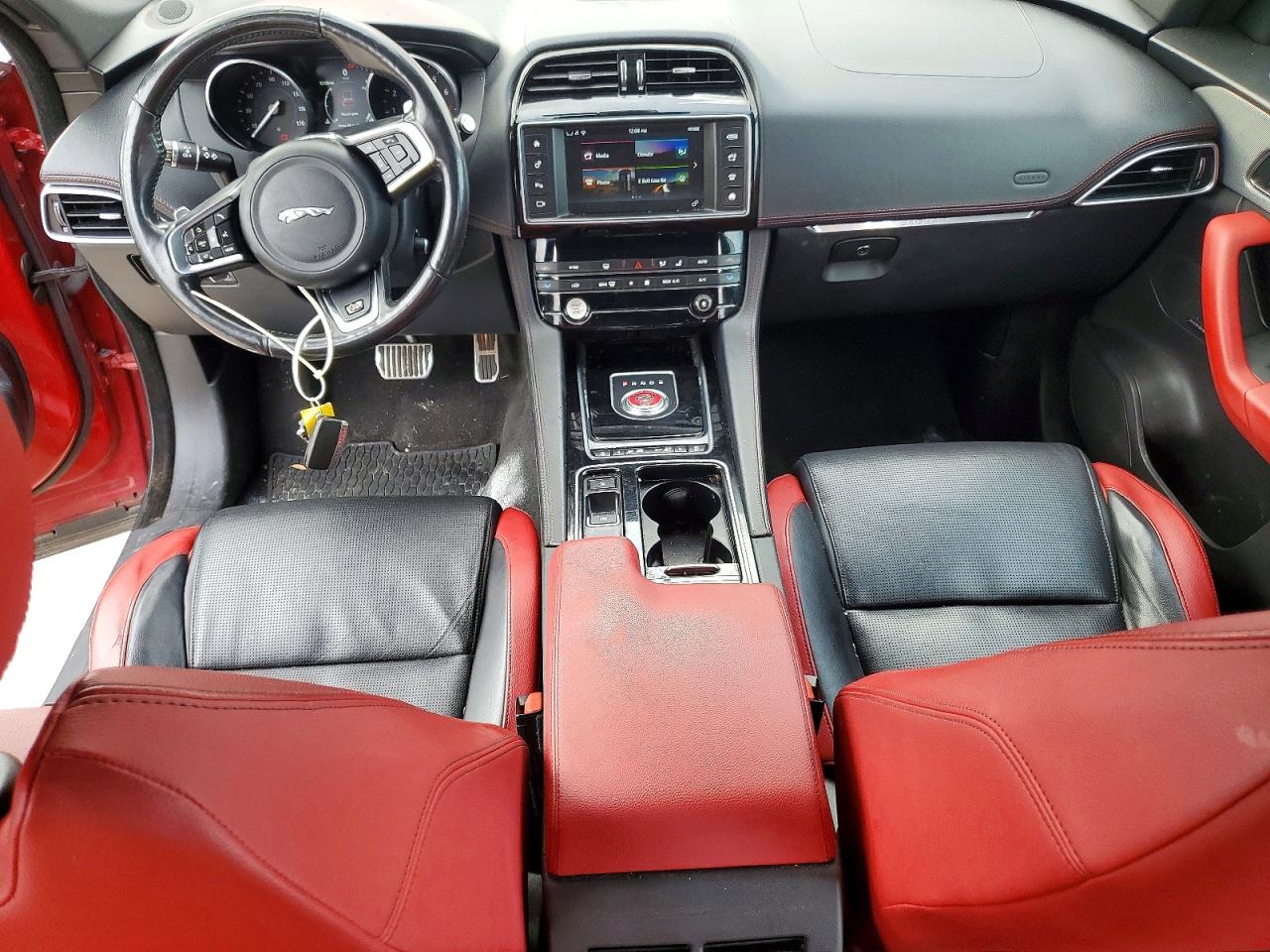 Jaguar F-PACE S