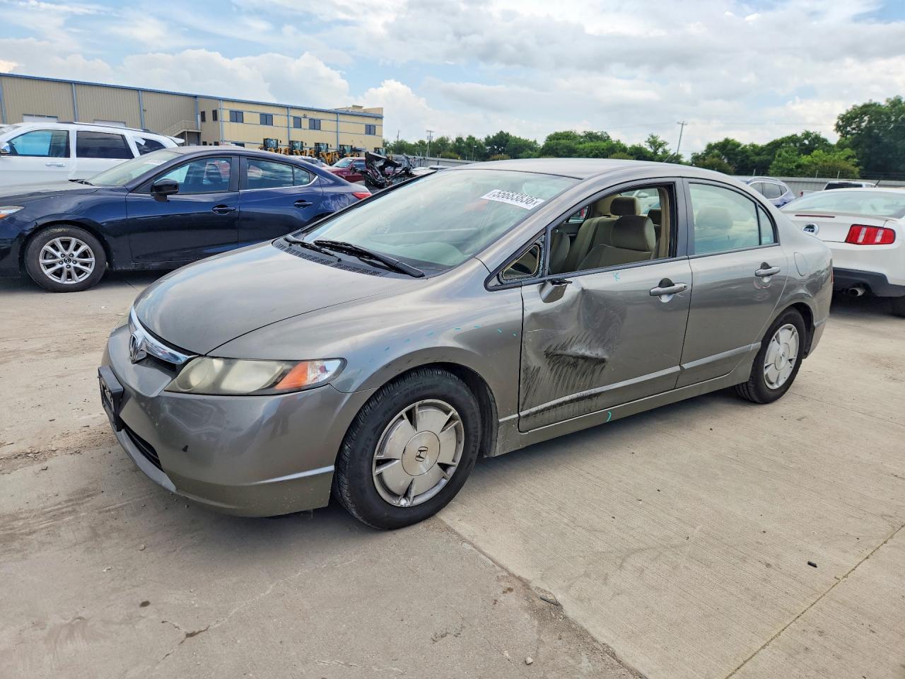 Salvage Honda Civic Image