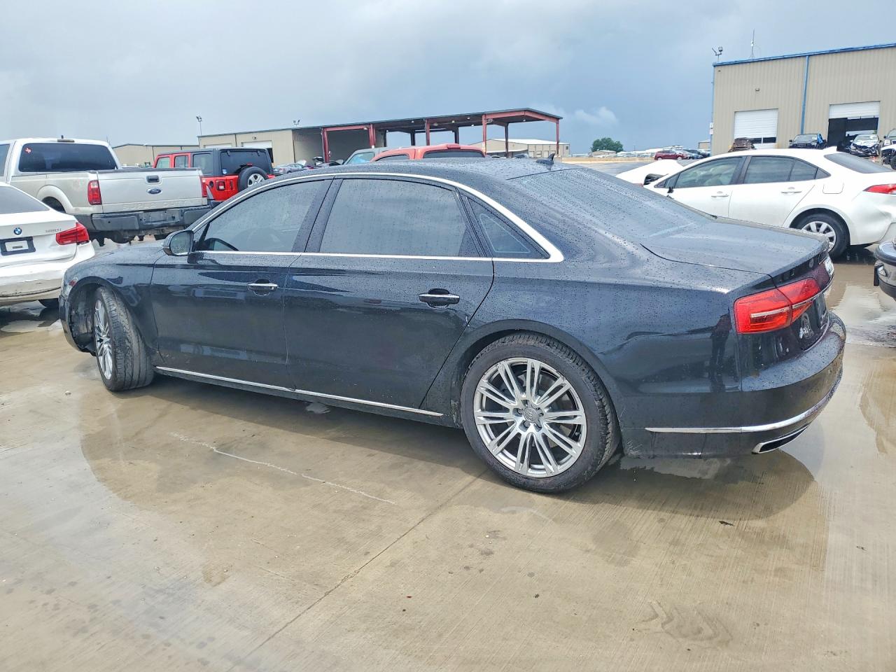 Audi A8 L Quattro
