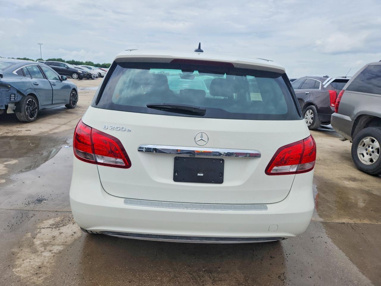Mercedes-Benz B-Class 250e