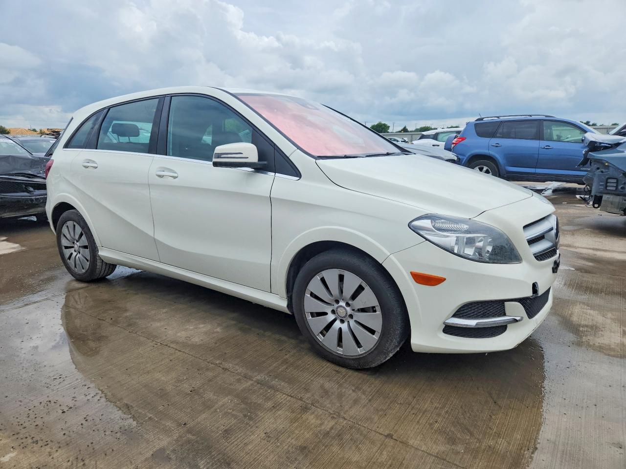 Mercedes-Benz B-Class 250e