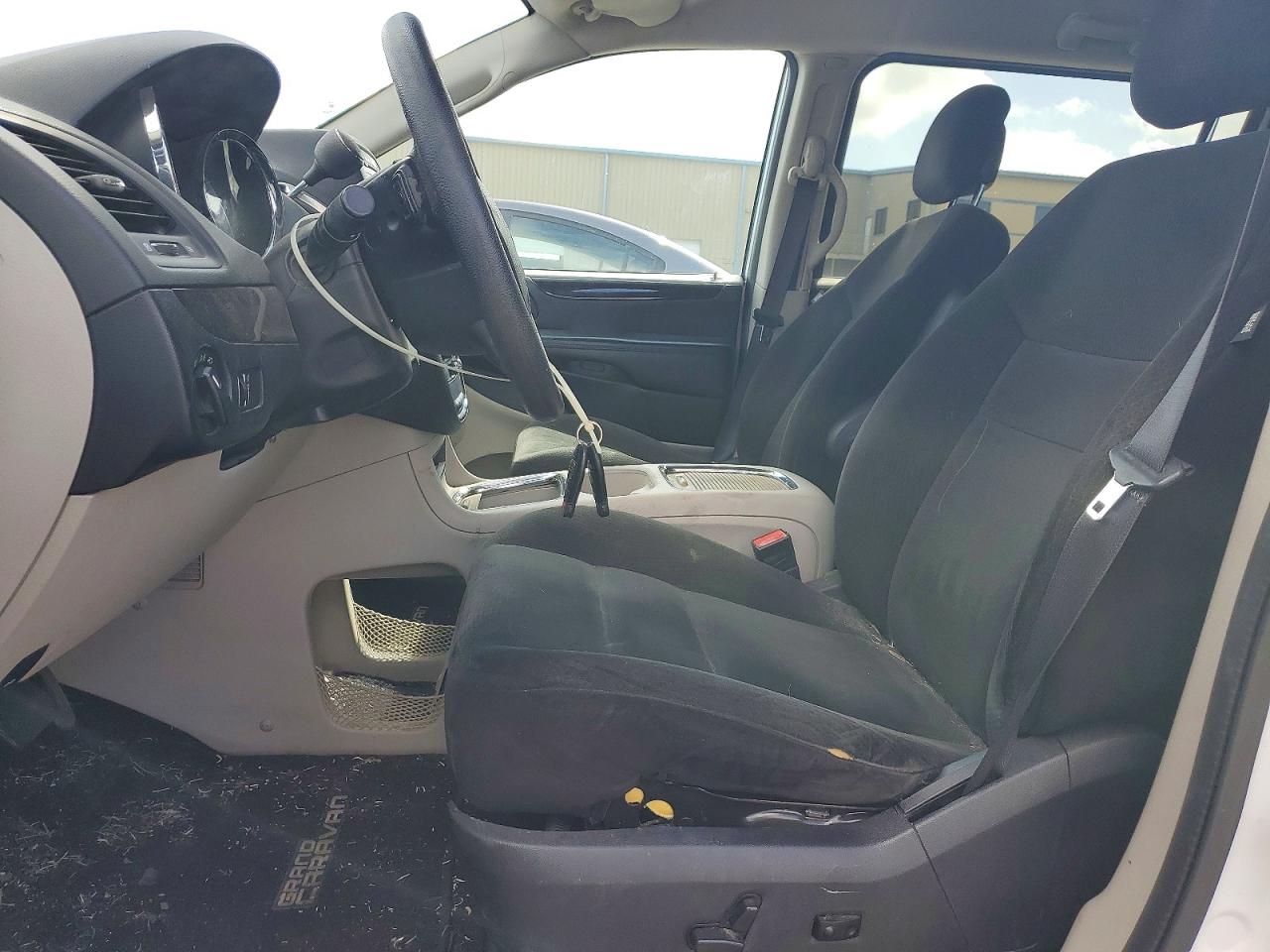 Dodge Caravan Sxt