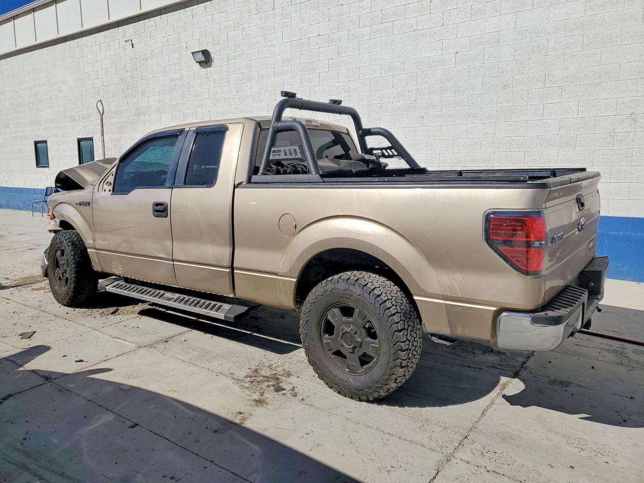 Ford F-150 Super Cab
