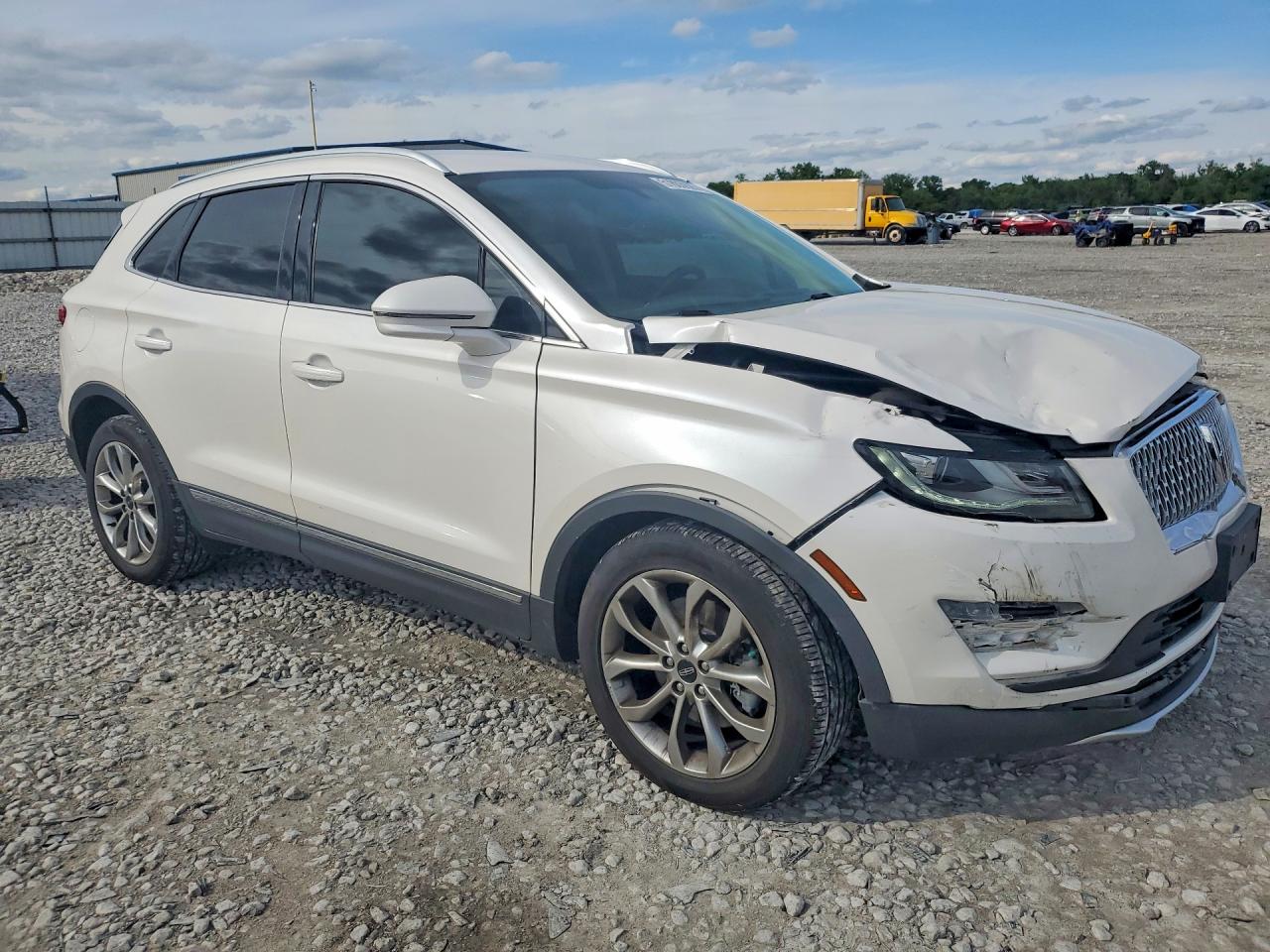 Lincoln MKC Select