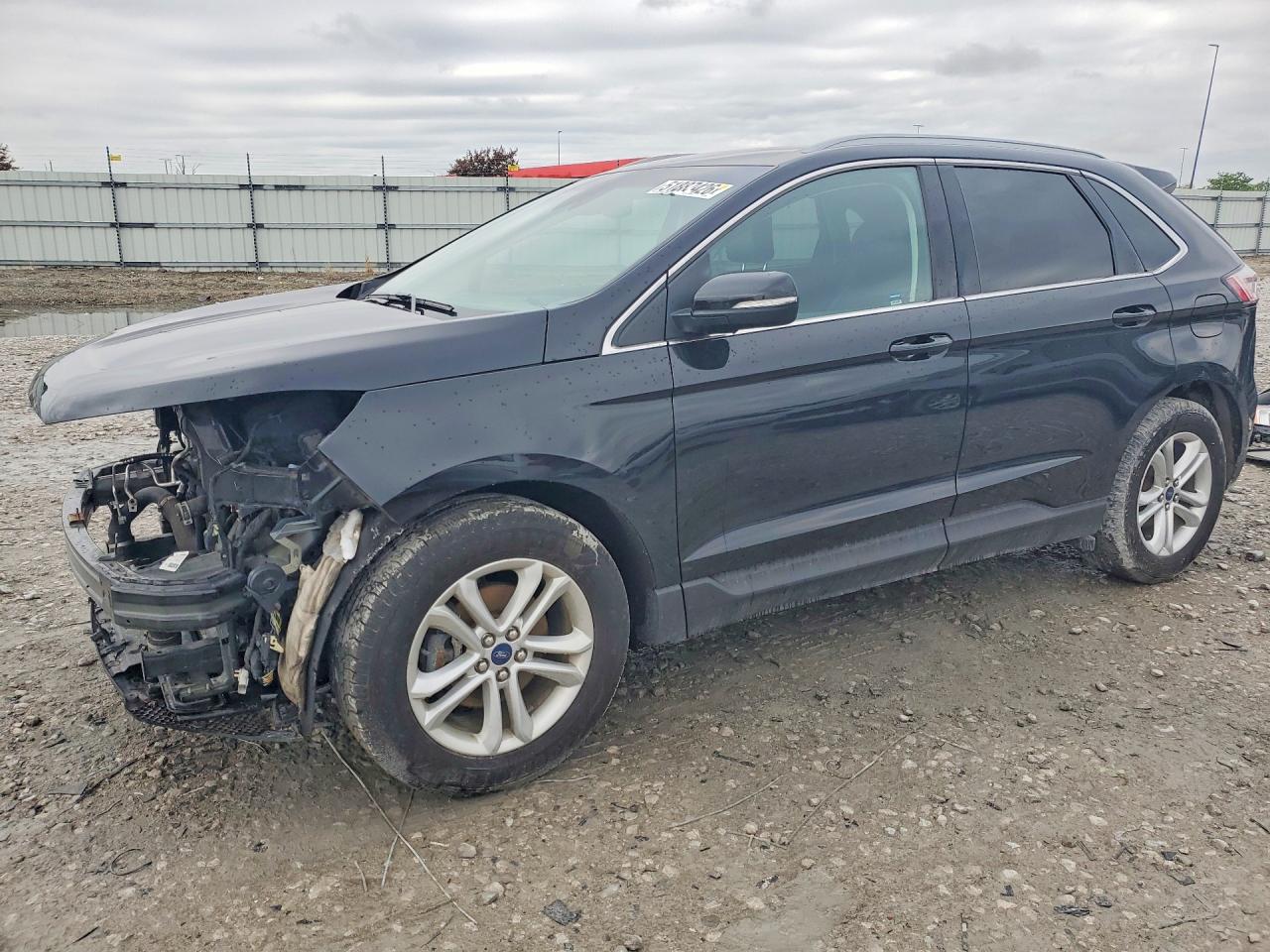 Salvage Ford Edge Image