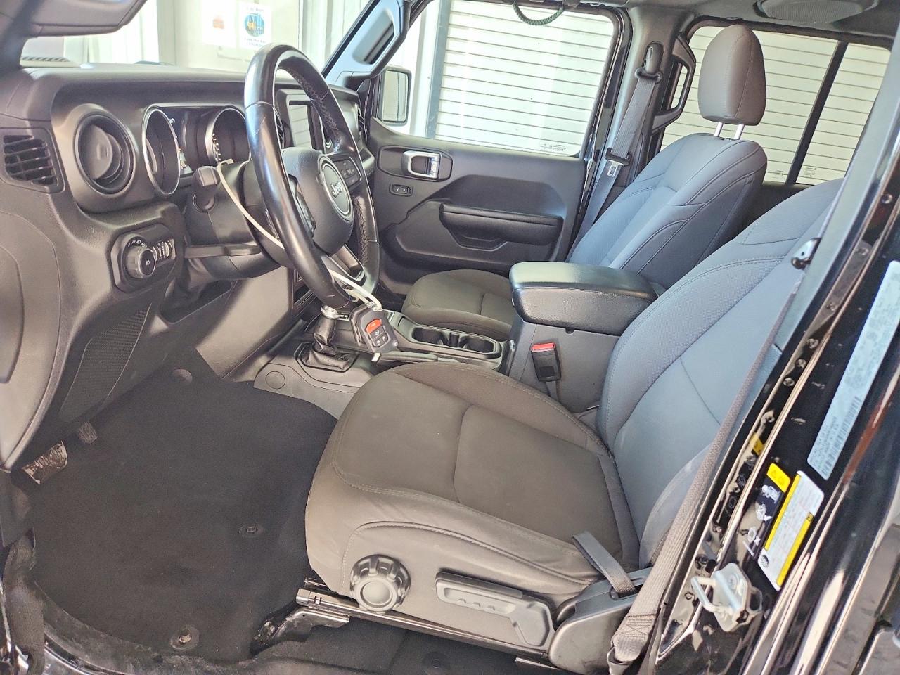 Jeep Wrangler Sport