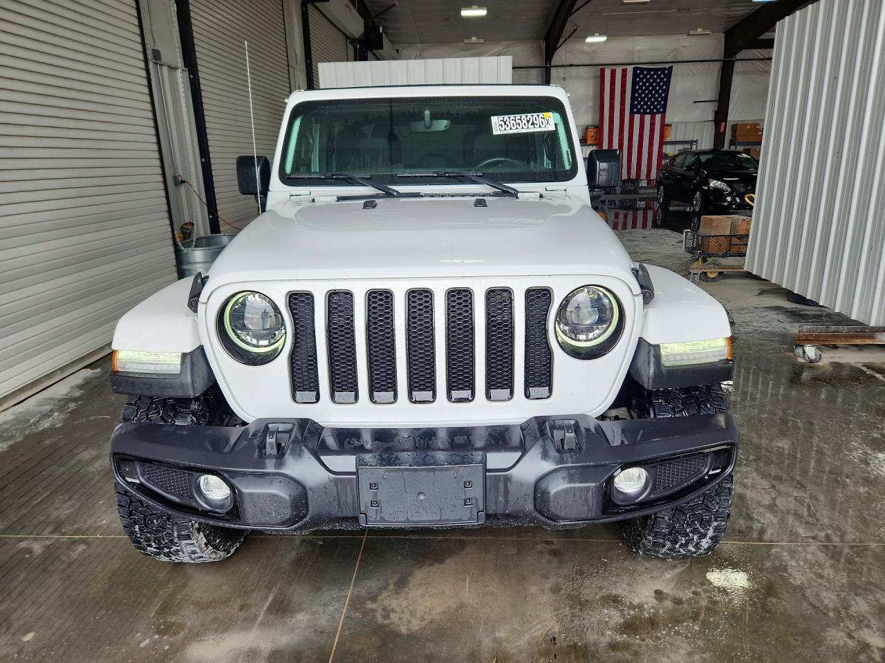 Jeep Wrangler Sahara