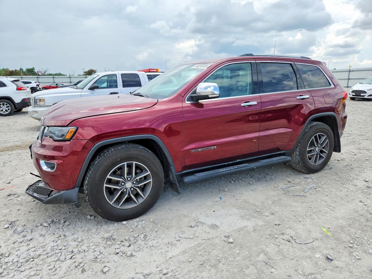 Salvage Jeep Cherokee Image