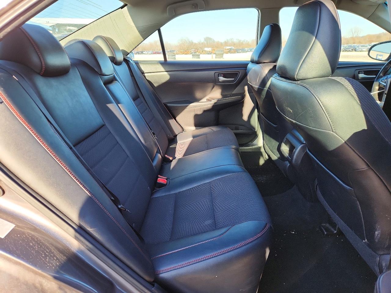 Toyota Camry Se
