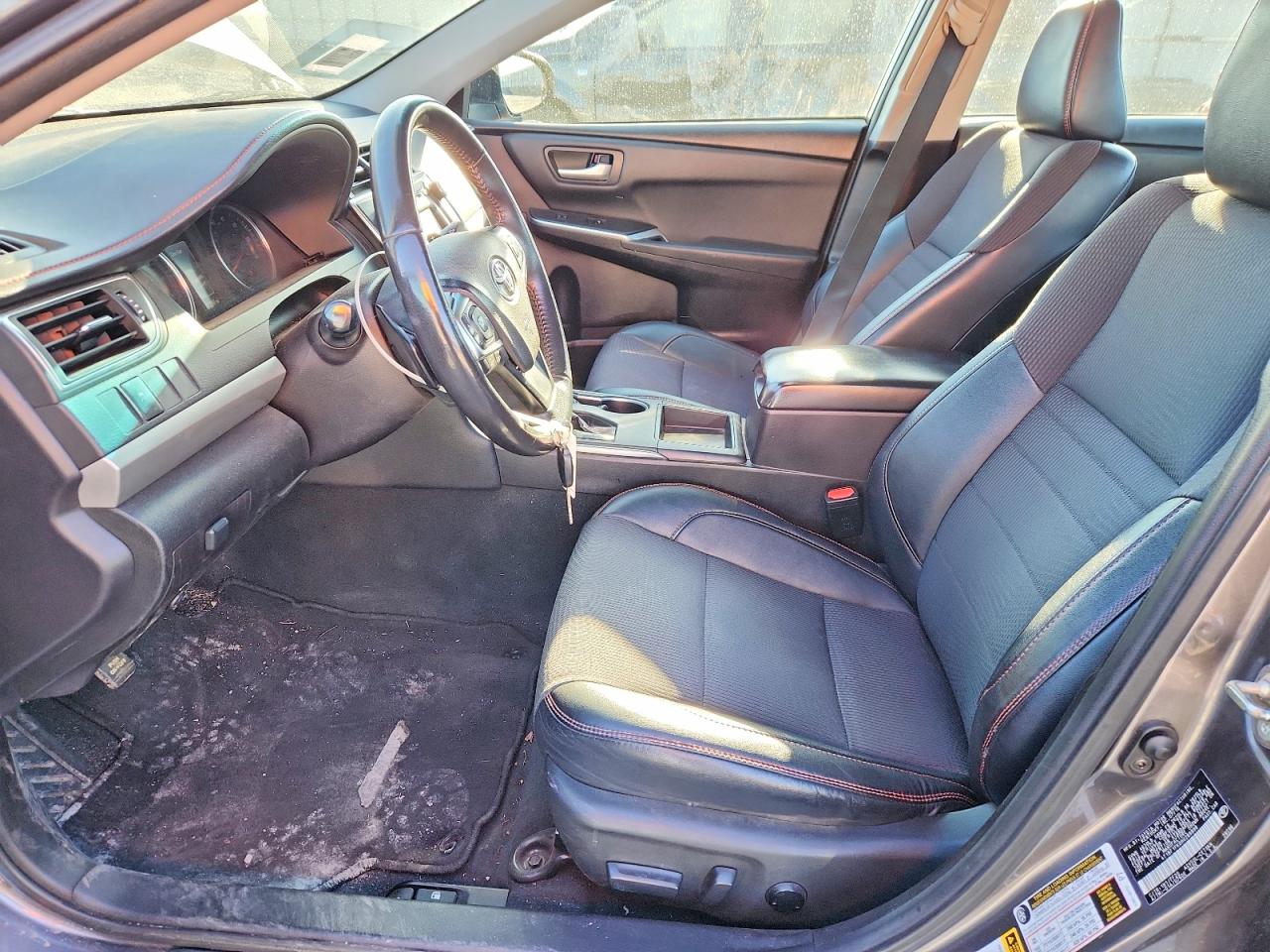 Toyota Camry Se