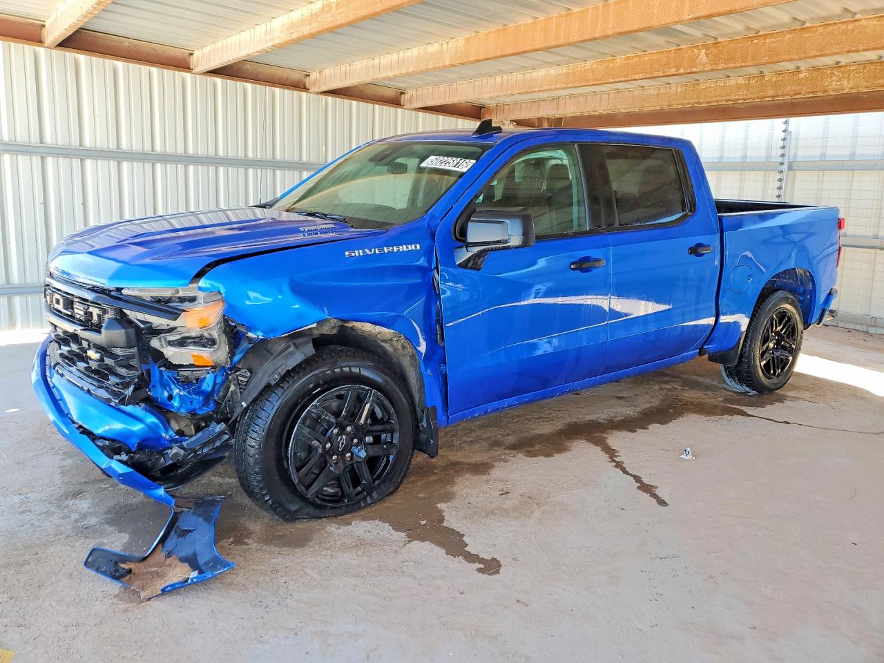 Salvage Chevrolet Silverado Image