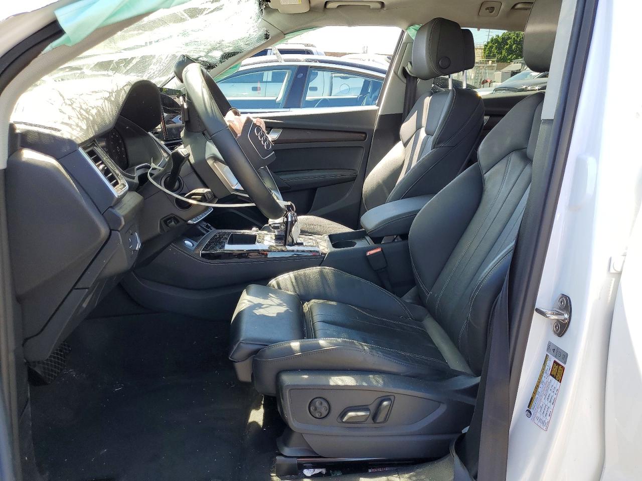 Audi Q5 Premium Plus 45
